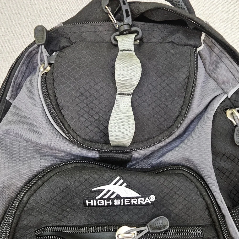 High Sierra Backpack Heinz College Carnegie Mellon University Black 8051-68BK
